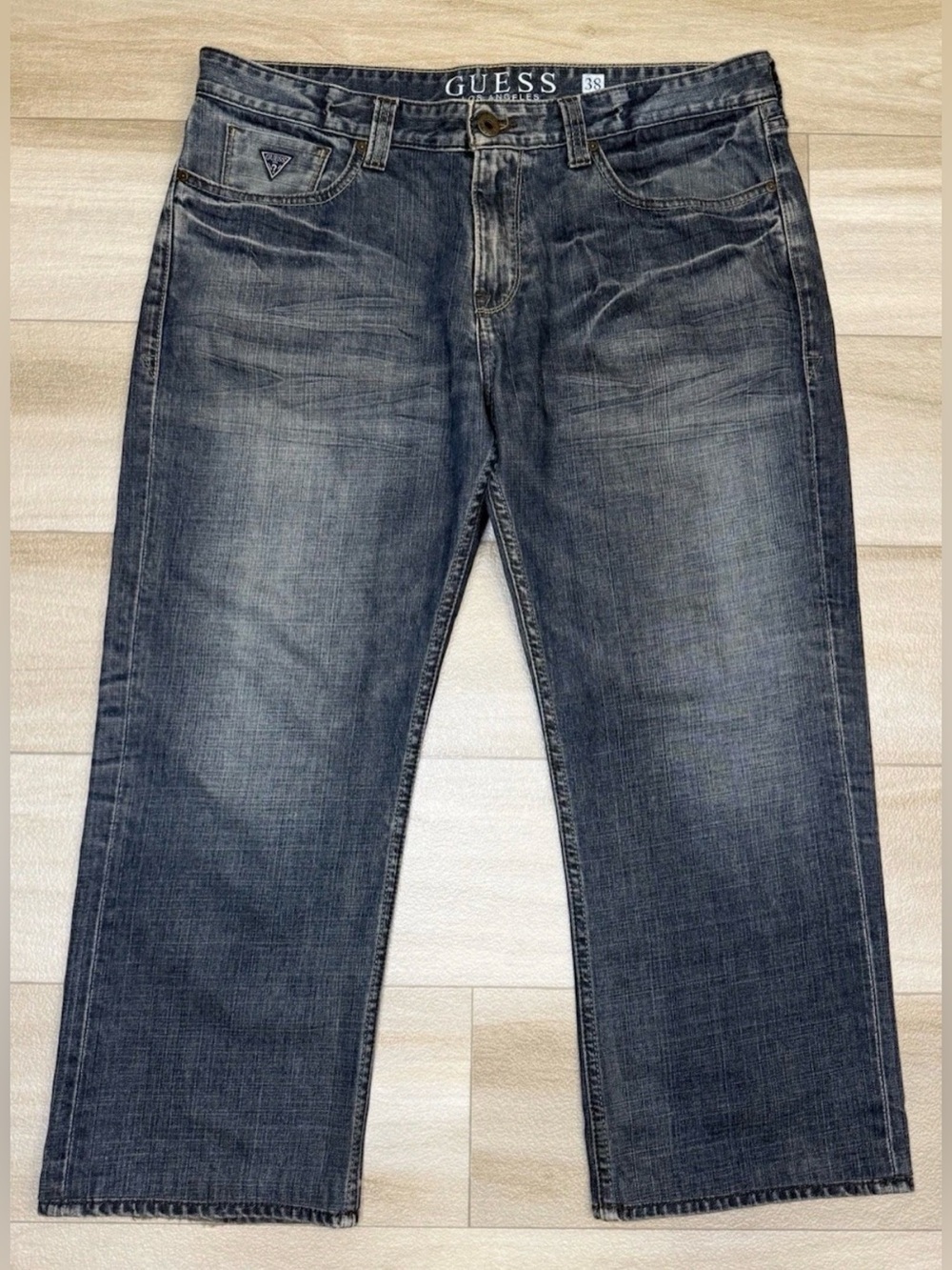 GUESS Los Angeles Men's Desmond Relaxed Fit
Jeans 38x27 Straight Leg Distressed